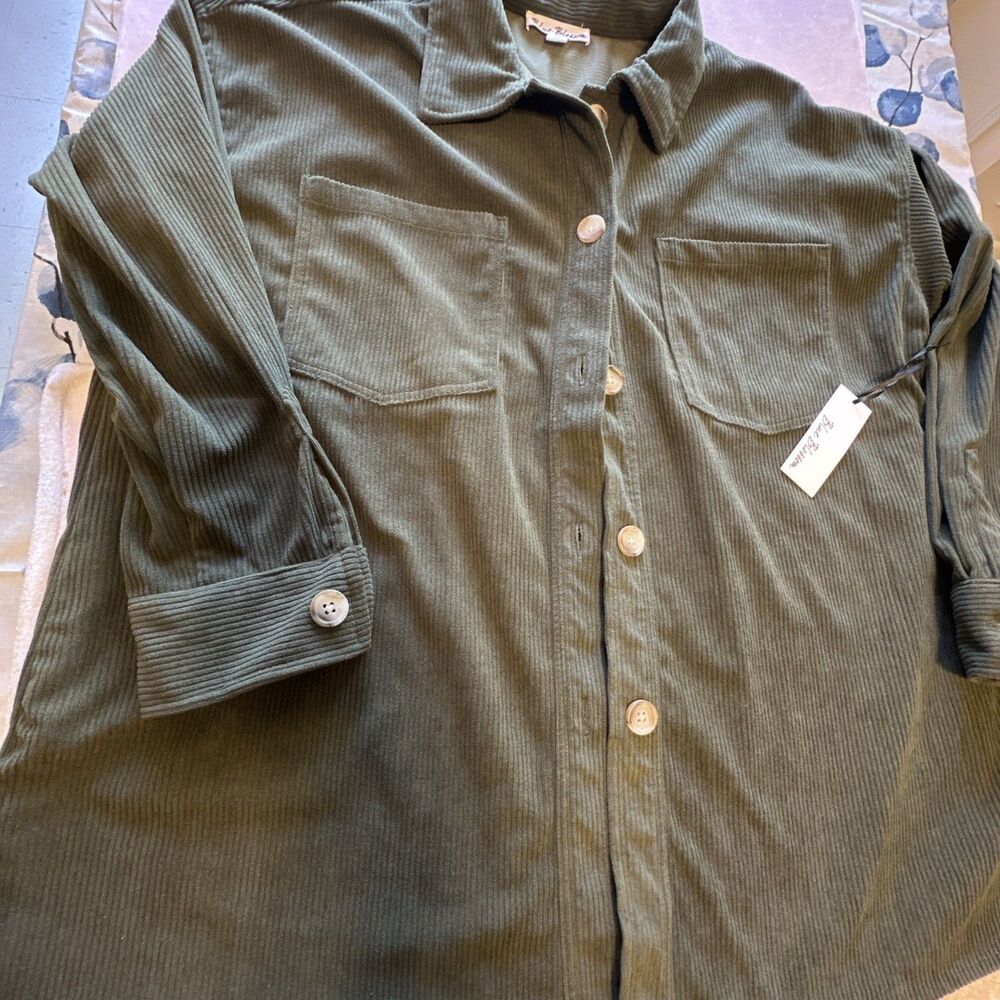 Blue Blossom  Women's Size M Soft Corduroy  Olive Green NEW